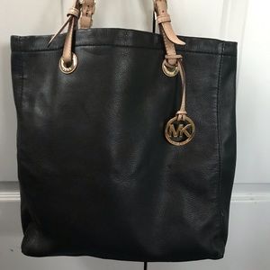 Michael Kors Leather tote